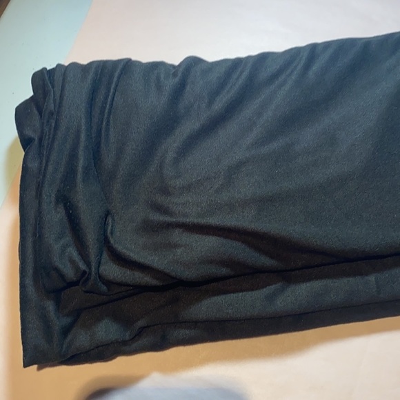 Beyond Yoga pocket Infinity scarf - Picture 6 of 6